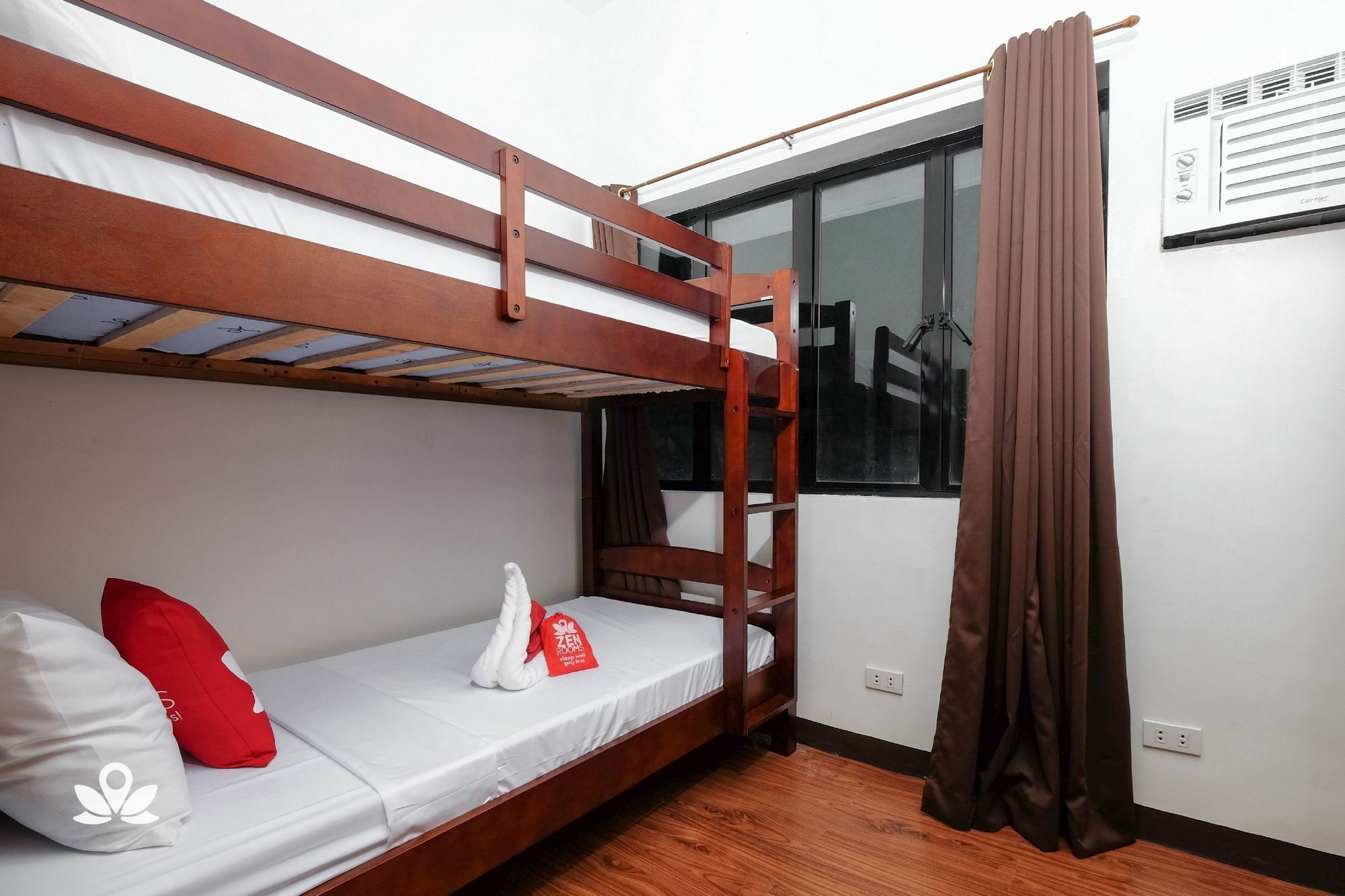 Zen Rooms Woodridge Mckinley Bgc タギッグ エクステリア 写真